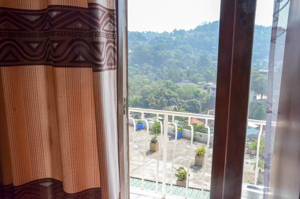 Blinkbonnie Inn Kandy Eksteriør billede
