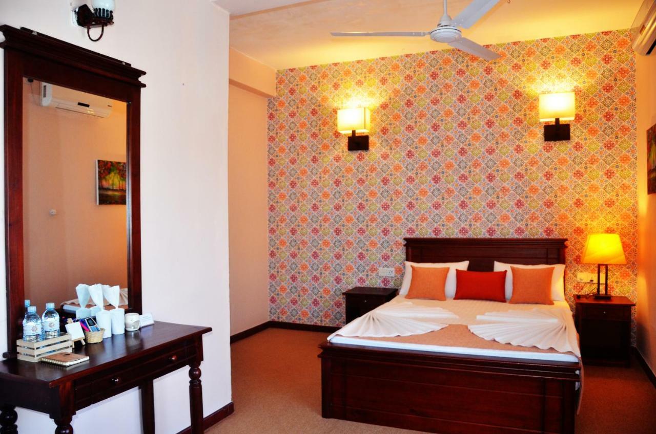 Blinkbonnie Inn Kandy Eksteriør billede
