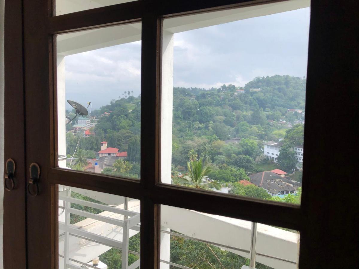 Blinkbonnie Inn Kandy Eksteriør billede